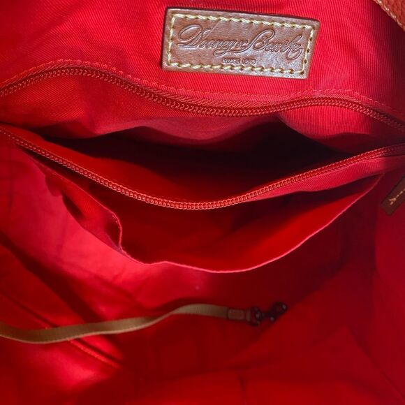 Dooney & Bourke hobo bag Tangerine cream colored Pebble Leather Logo - Picture 10 of 10